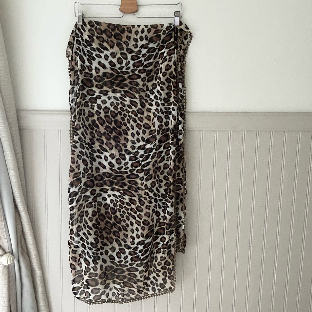 ⭐️ NEW Echo Leopard Animal Print Tan Lightweight Scarf